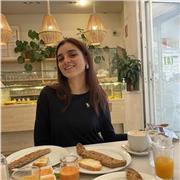 Laureanda in economia offre aiuto compiti e ripetizioni